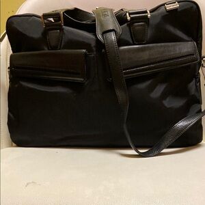 TUMI Black nylon Leather  laptop/ messenger Bag unisex 
In great condition